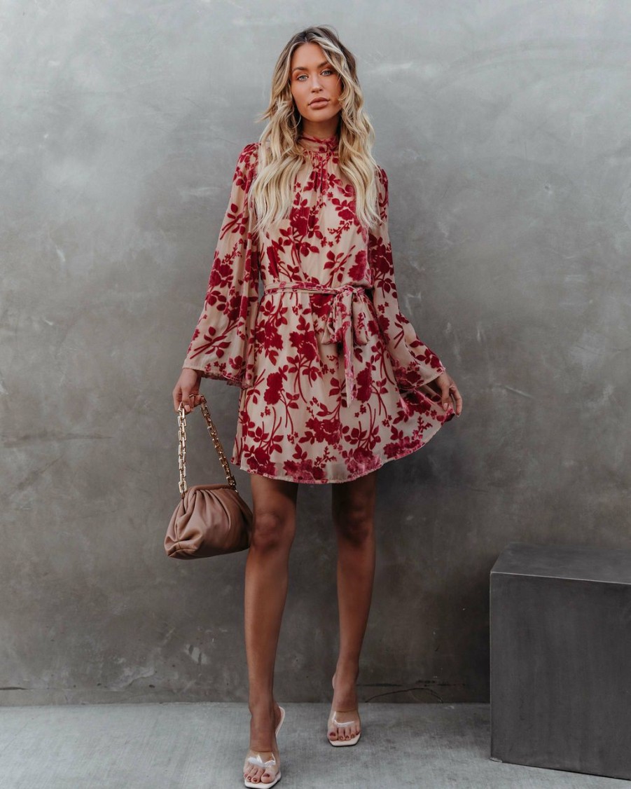 Clothing * | Aeom-001 Calgary Floral Velvet Tie Dress